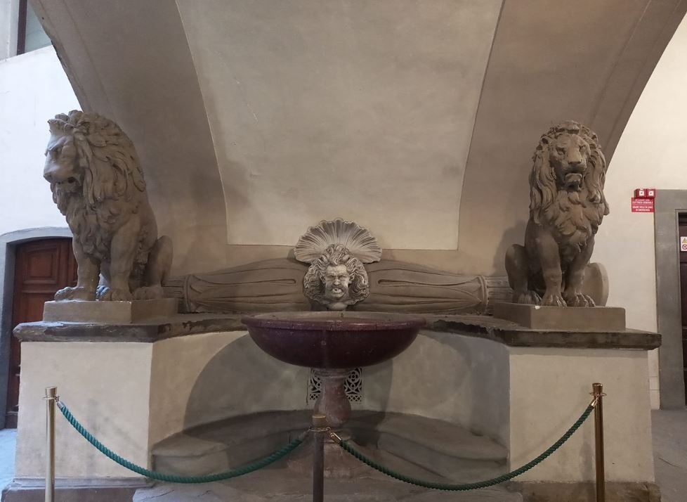 Lion statues in Palazzo Vecchio